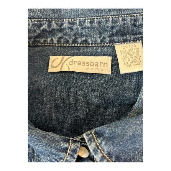 Dress Barn Denim Shirt Embroidered Roses Pearl Snaps size  22/24 Women’s VTG - Picture 2 of 13